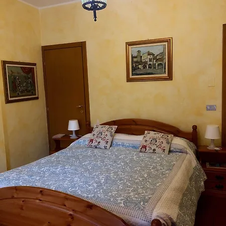 Bed and Breakfast The Queen Tower 4*