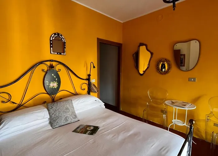 The Queen Tower Bed & Breakfast Desenzano del Garda