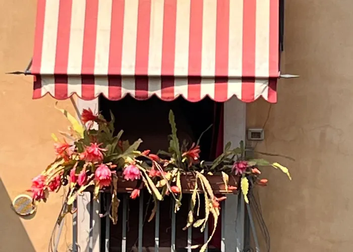 The Queen Tower 4* Desenzano del Garda