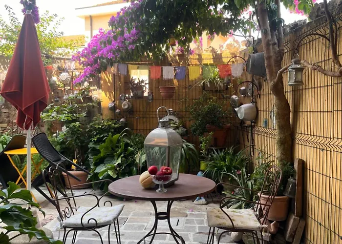 The Queen Tower 4* Desenzano del Garda