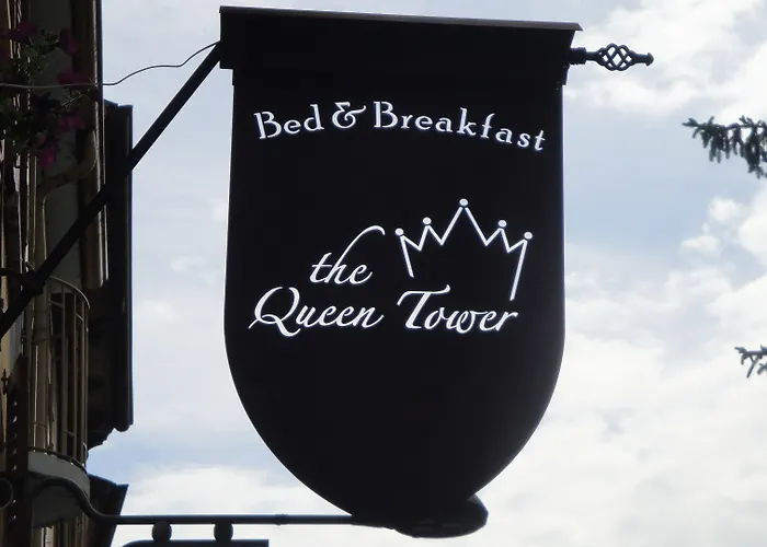 The Queen Tower Bed & Breakfast Desenzano del Garda