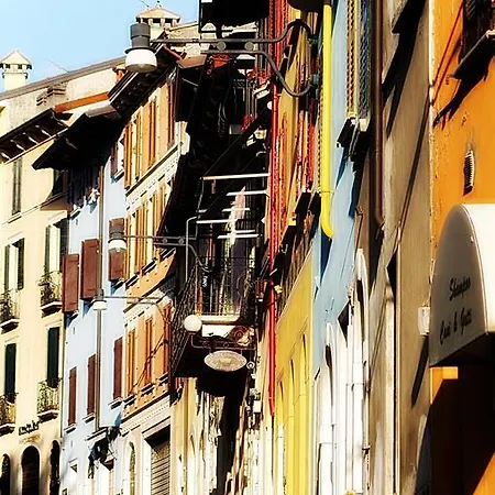 Panzió The Queen Tower Desenzano del Garda