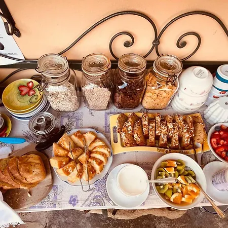 The Queen Tower Bed & Breakfast Desenzano del Garda